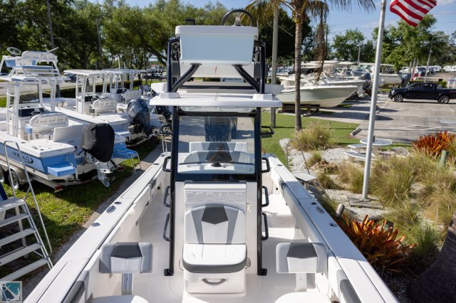 New 2024 Robalo 266 Cayman SD  Boat for sale